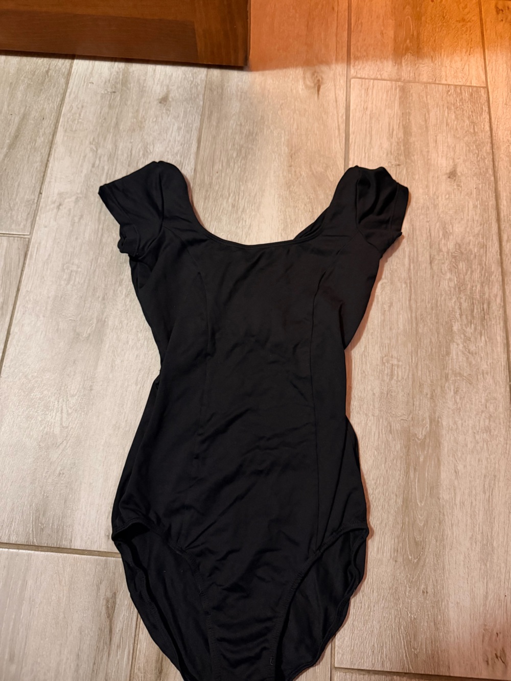 Classic Black Scoop-Neck Dance Leotard with Cap Sleeves